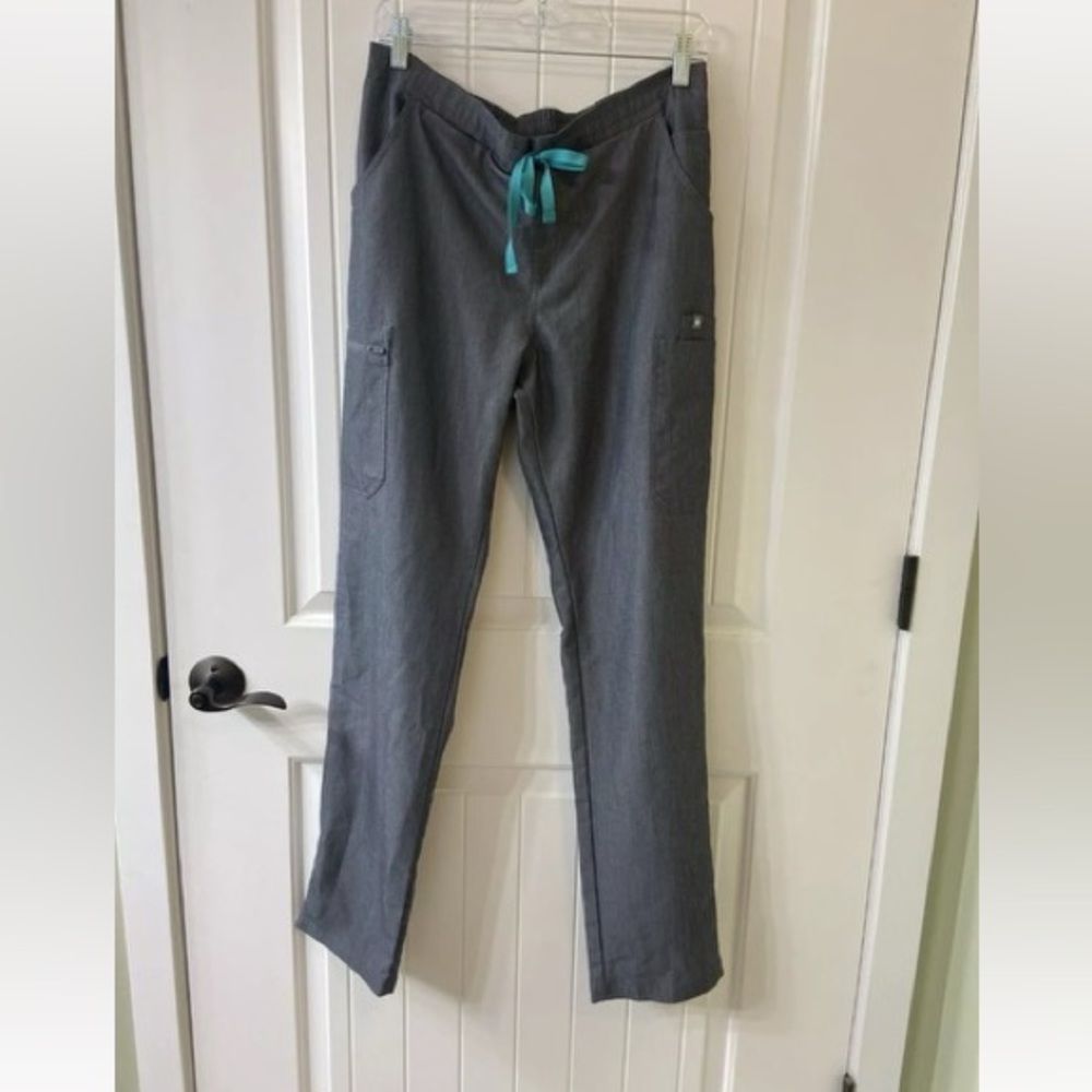 Figs medium tall scrub pants, excellent used condition. Style tw2000t
Po 1473